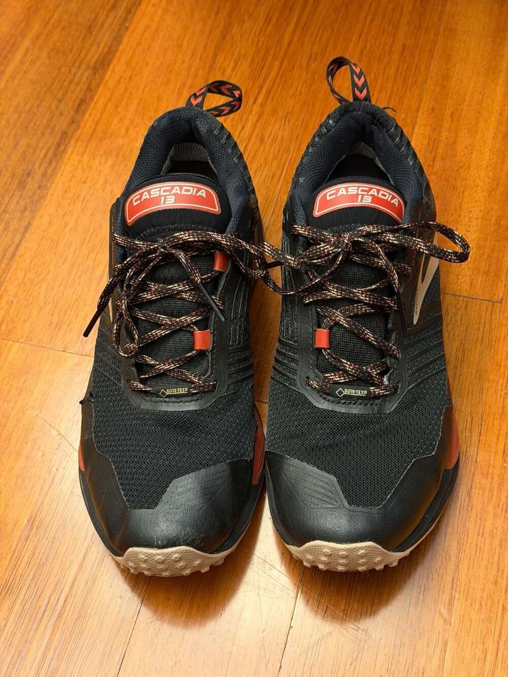 Brooks Cascadia 13 Gore-Tex Waterproof Trail Running Shoe Black Sz 9.5